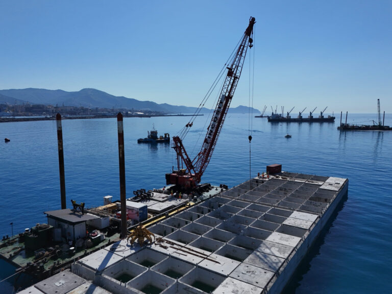   Genoa New Breakwater  