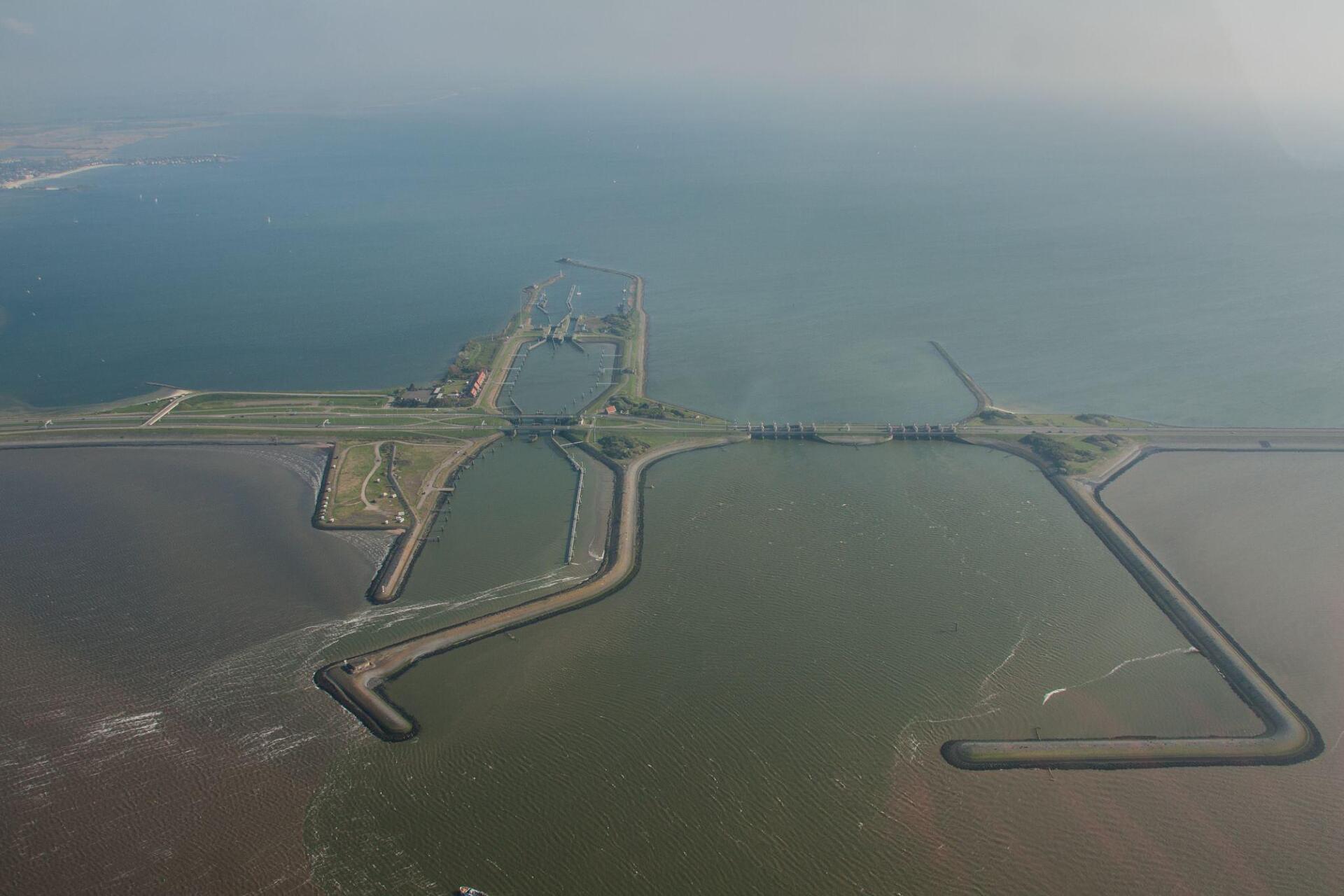 MD van Leeuwen